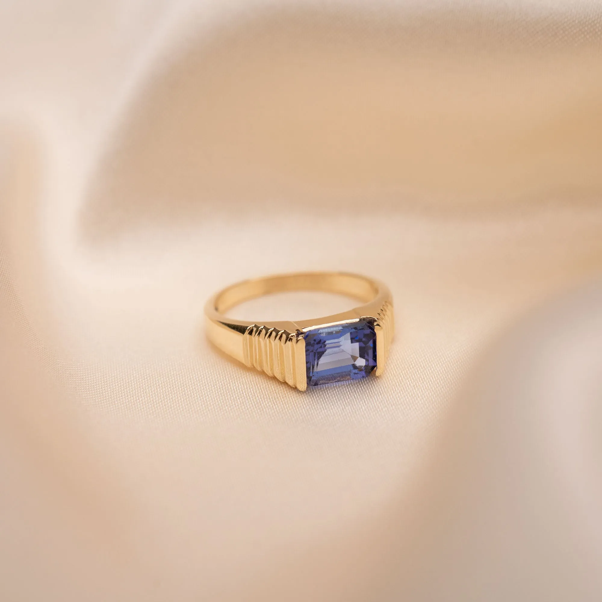 14k Tanzanite Pyramid Ring
