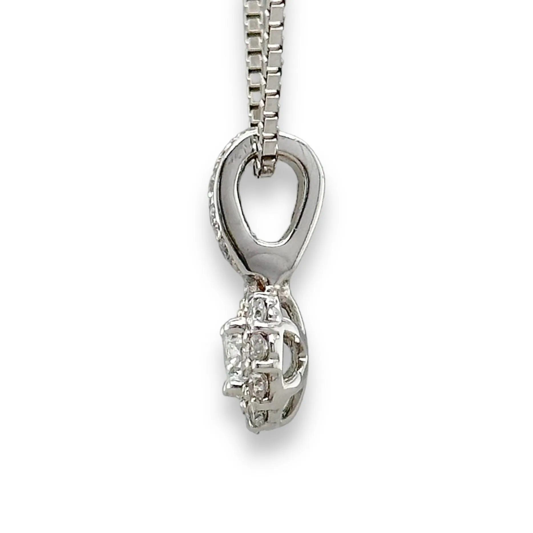 14K W Gold 0.82cttw D/VS1 Diamond Floral Pendant