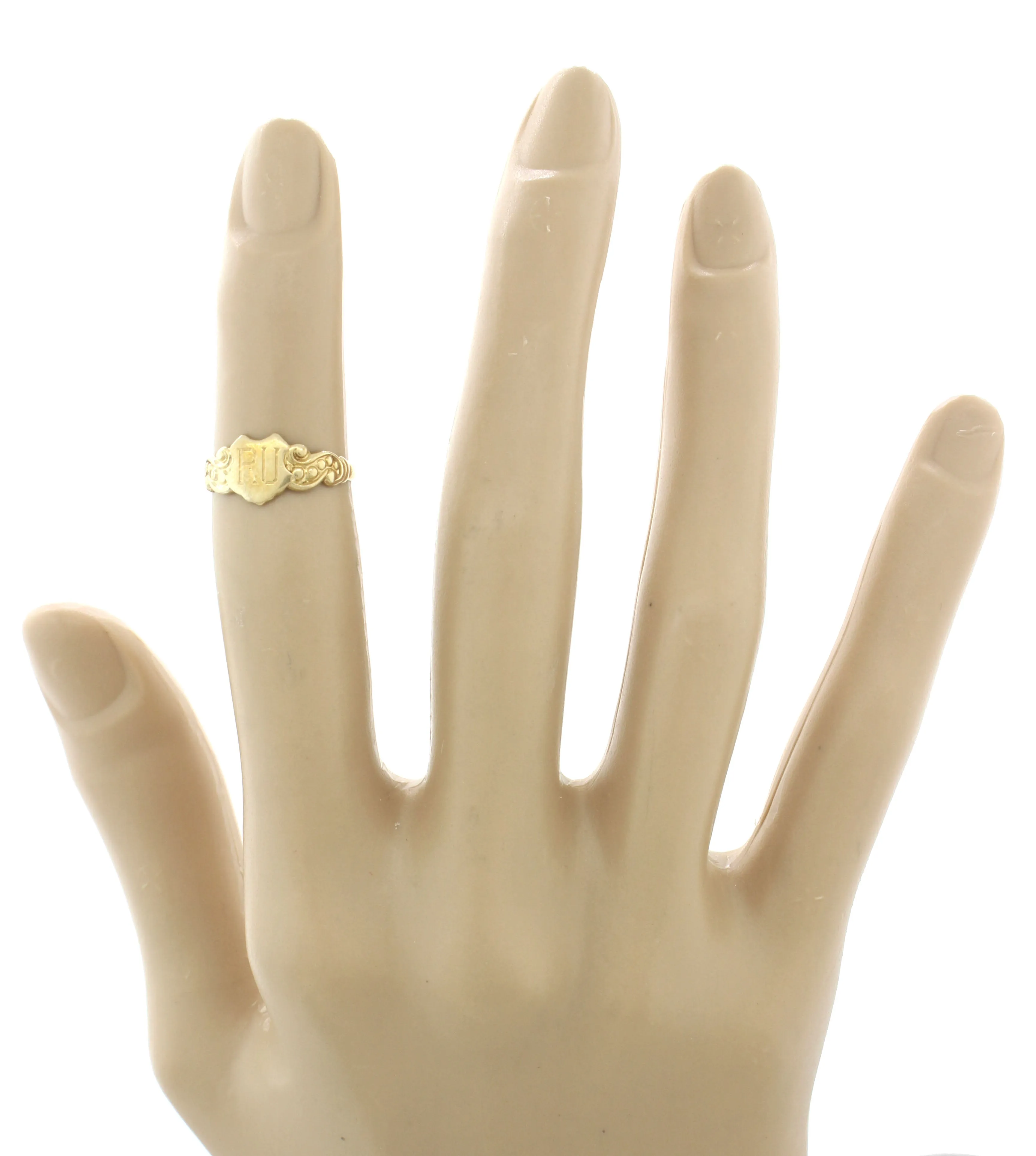 1880s Antique Victorian Estate 14k Yellow Gold Shield Crest Signet Ring