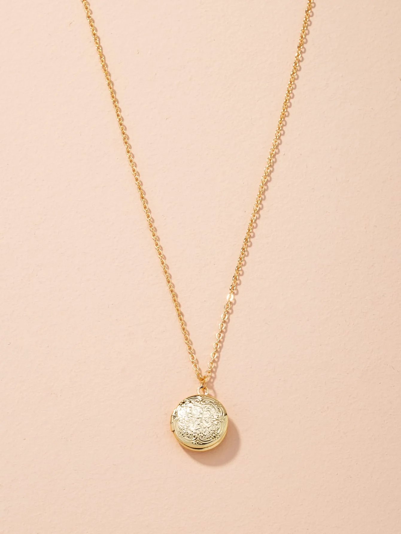 1pc Open Locket Pendant Necklace Copper Jewelry Dainty Necklace Novelty Necklace