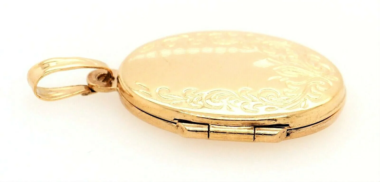 9ct Yellow Gold Locket Pendant with Embellished Front