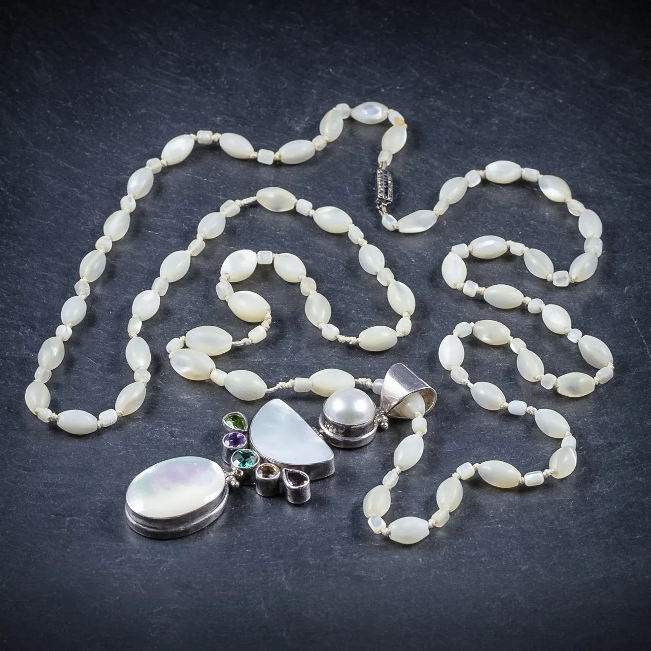 Art Deco Style Mother Of Pearl Pendant Necklace Silver