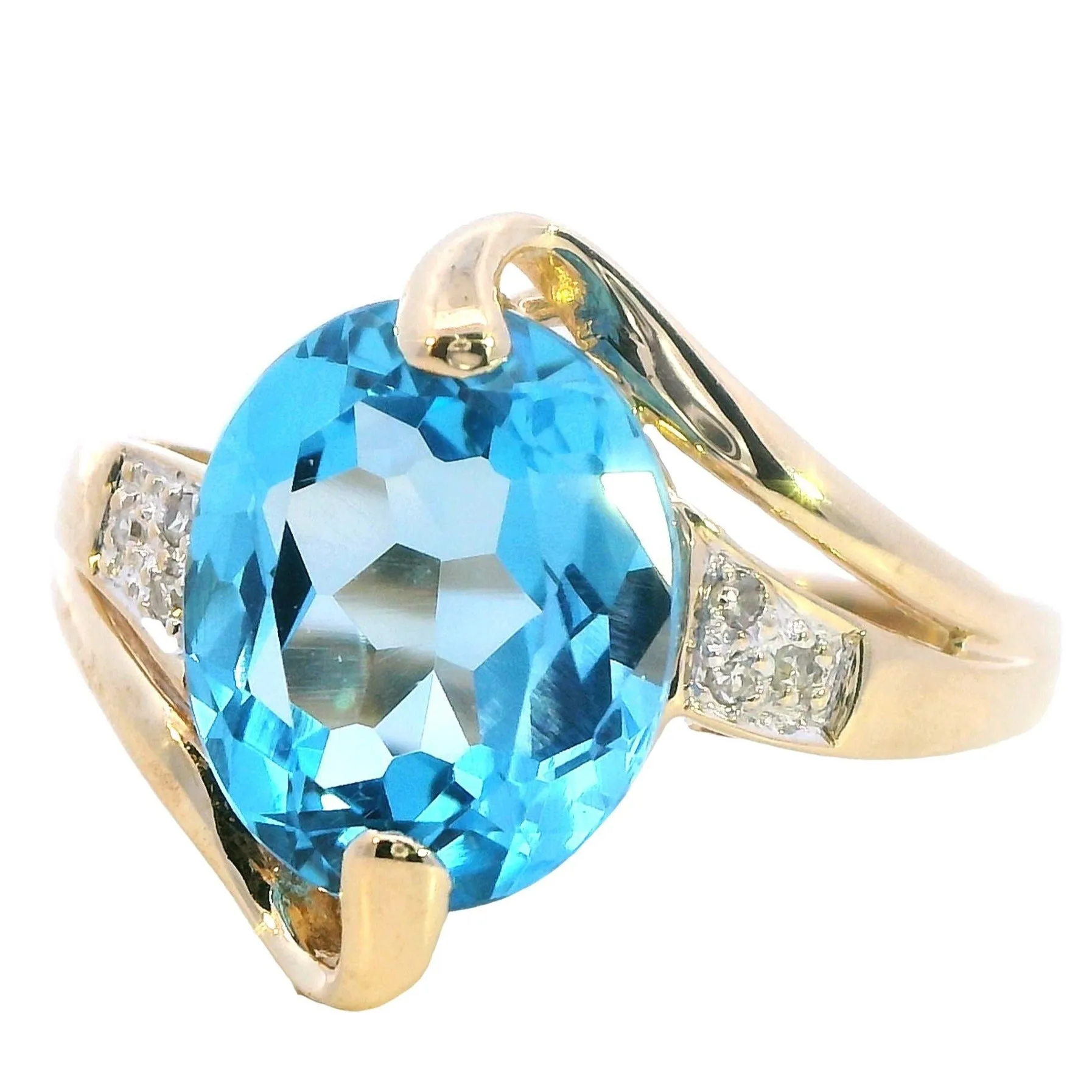 Captivating 9ct Gold Topaz & Diamond Ring - Elegance with Timeless Charm