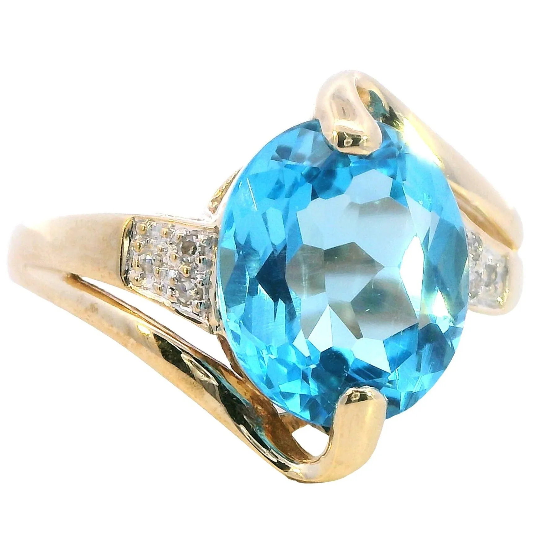 Captivating 9ct Gold Topaz & Diamond Ring - Elegance with Timeless Charm