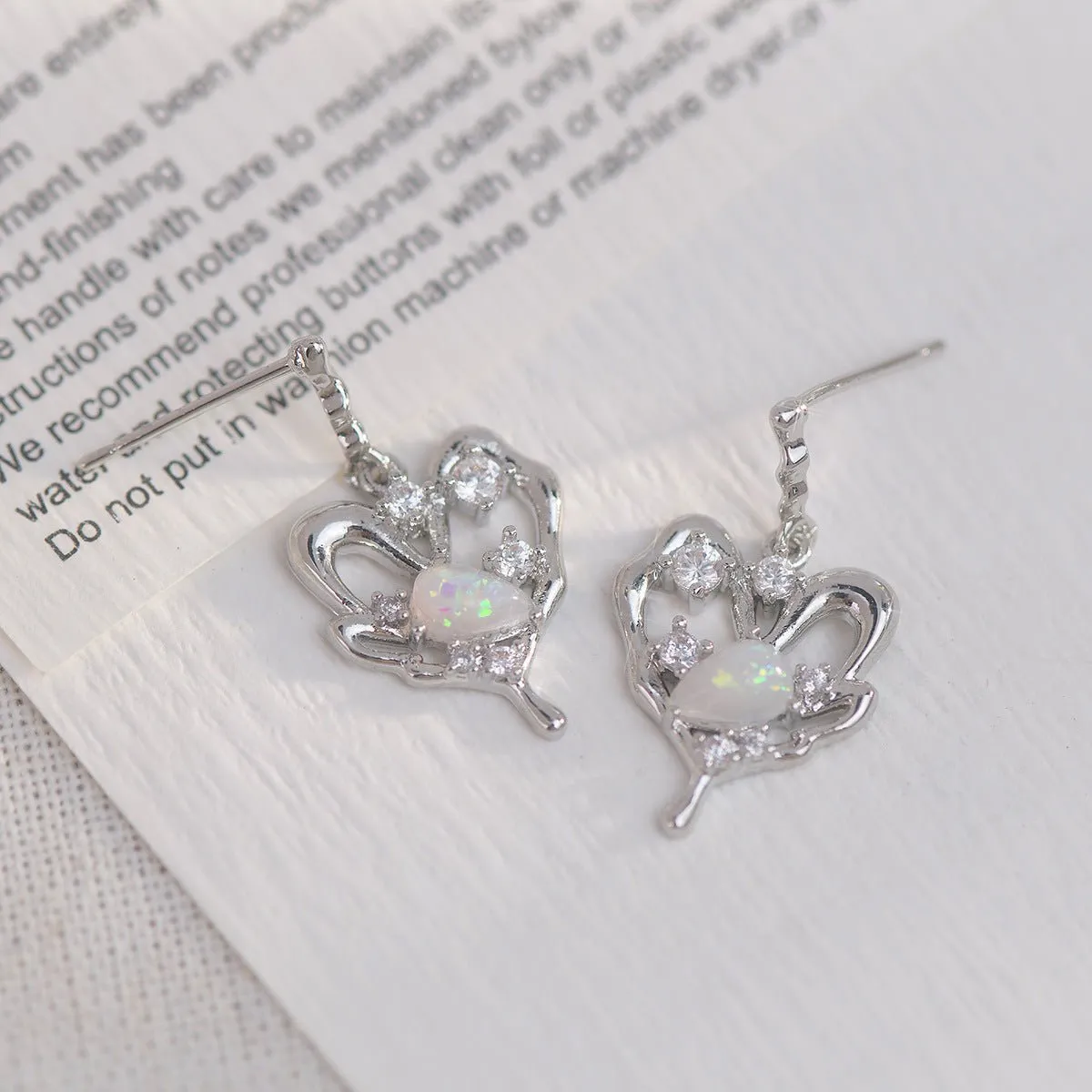 [Clearance] Silver Heart Earrings - Maya