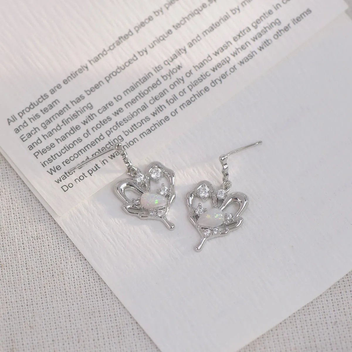 [Clearance] Silver Heart Earrings - Maya