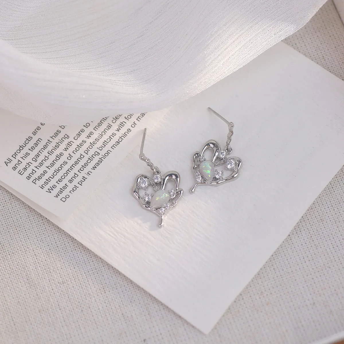 [Clearance] Silver Heart Earrings - Maya