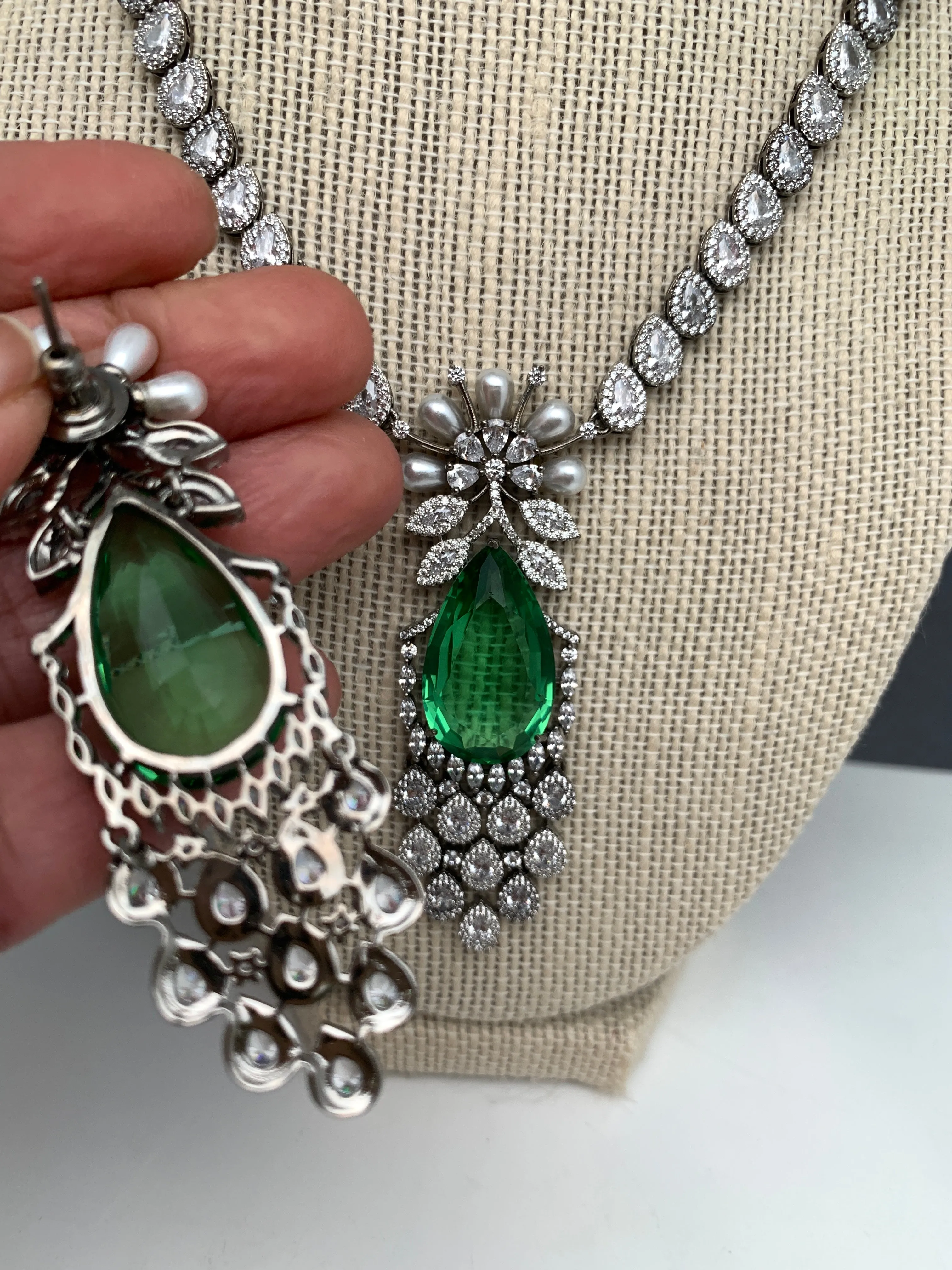 Doublet Stone Victorian Finish Short Necklace