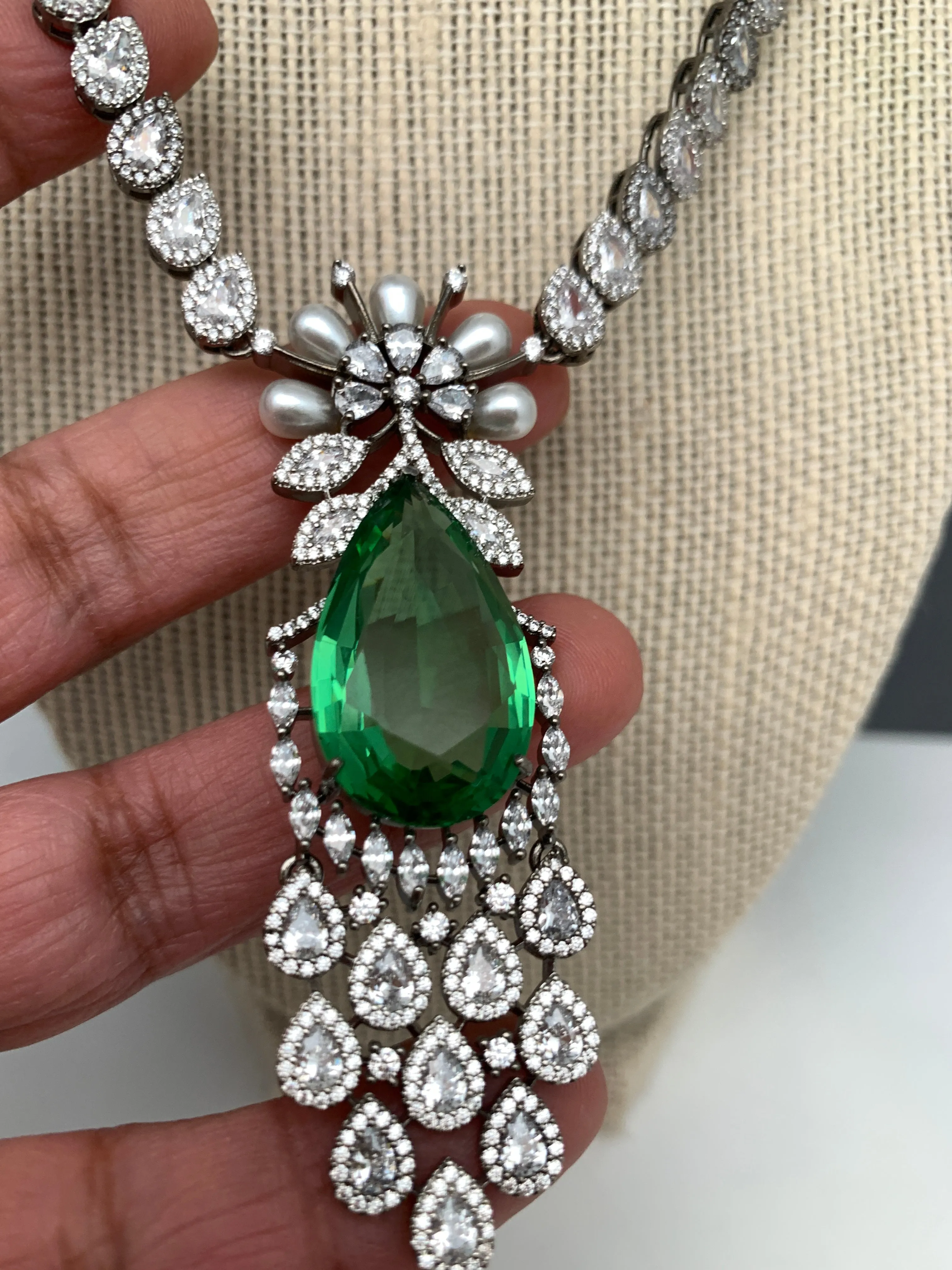 Doublet Stone Victorian Finish Short Necklace