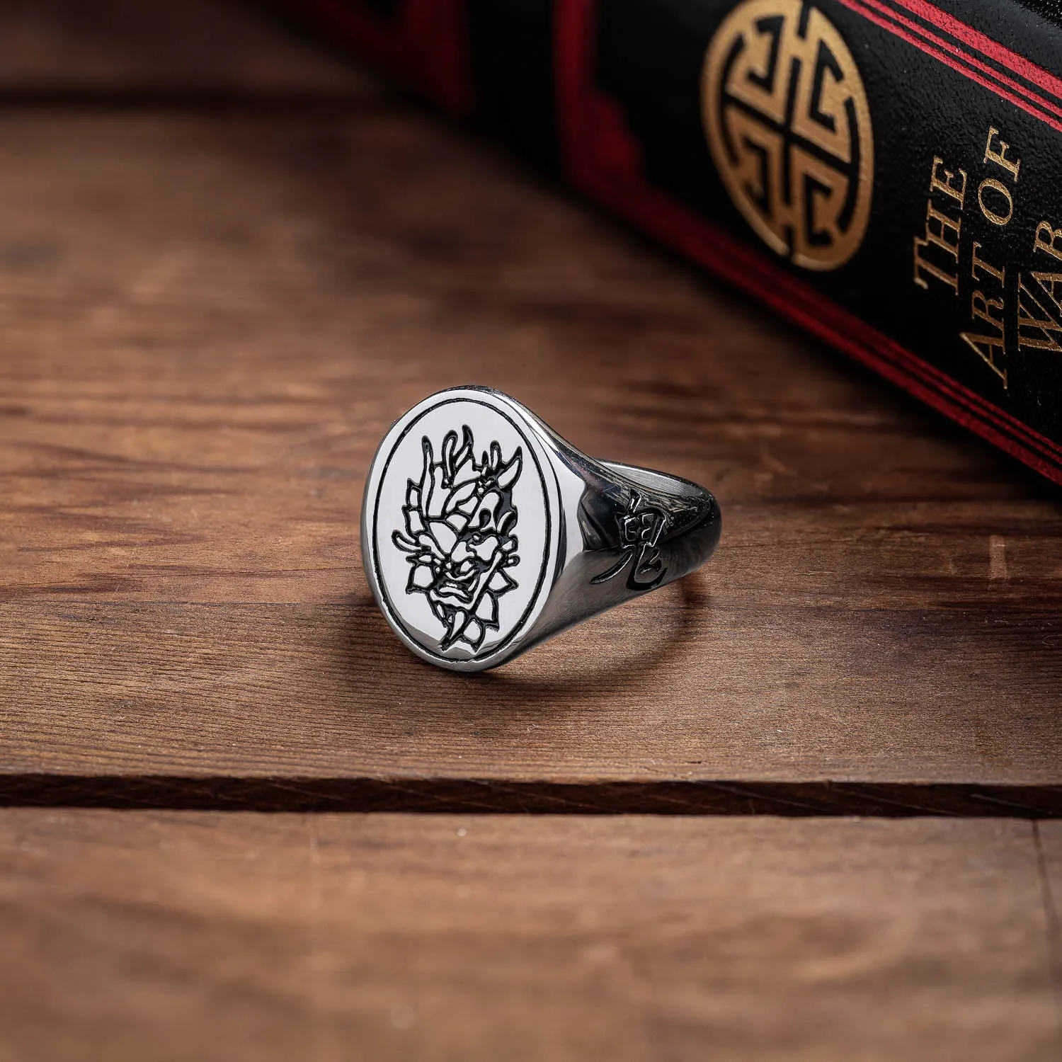 EM GOLDS X STATEMENT "Peony Oni" Signet Ring