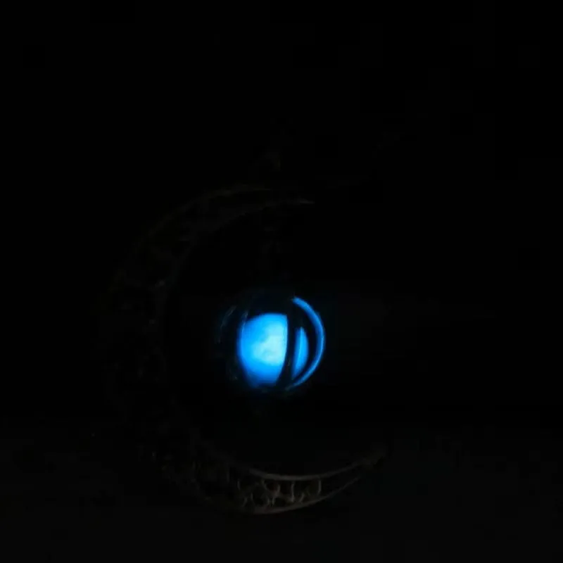 Glowing Moon Goddess Necklace - BF