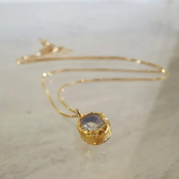 Hammered Rainbow Moonstone Necklace