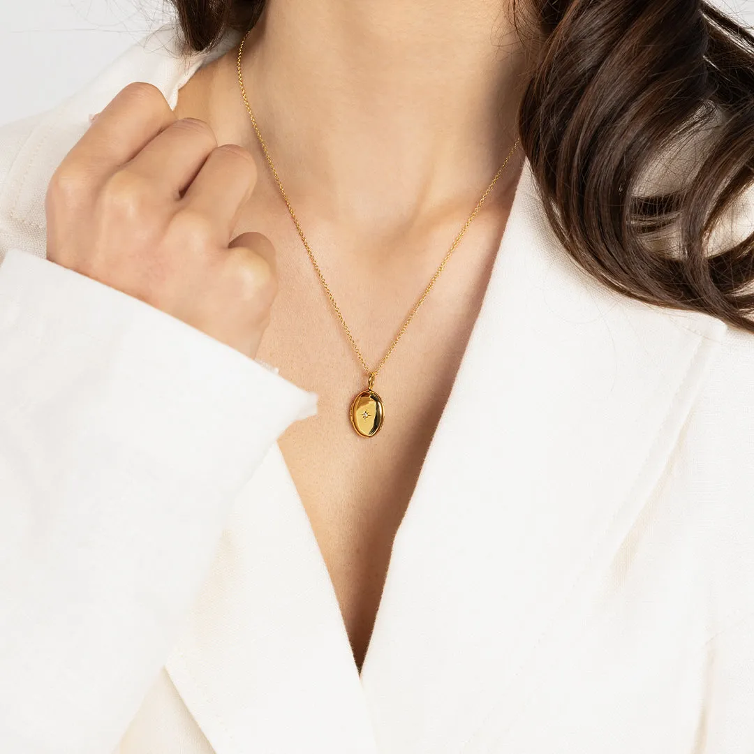 Oval Photo Locket Necklace