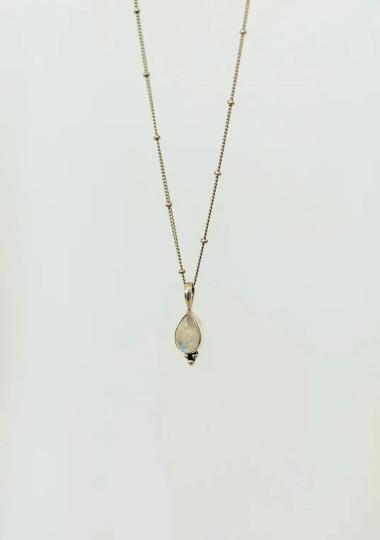 The Salty Gem Moonstone Necklace