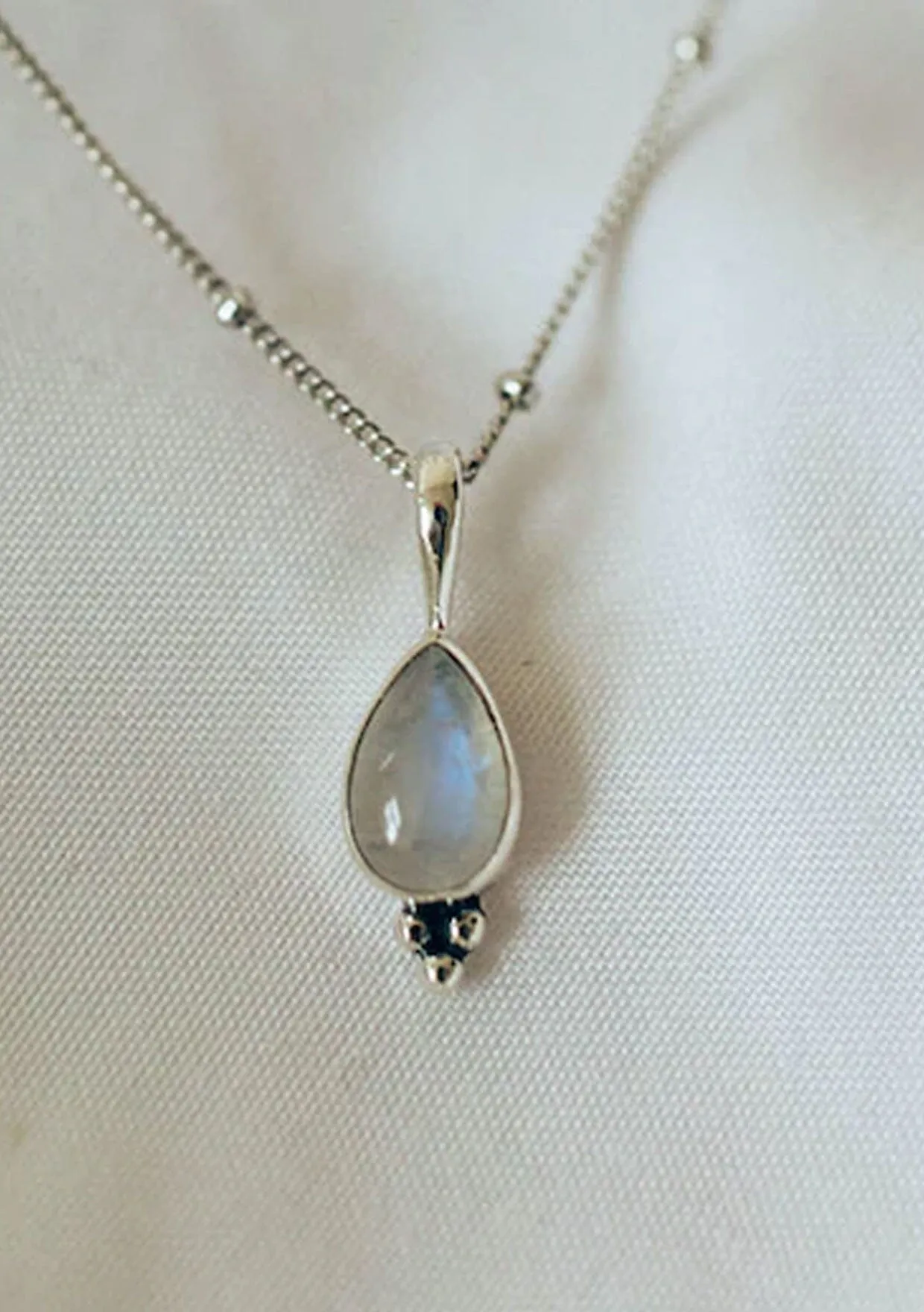 The Salty Gem Moonstone Necklace